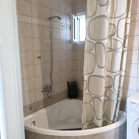 Vintage House 칼람파카